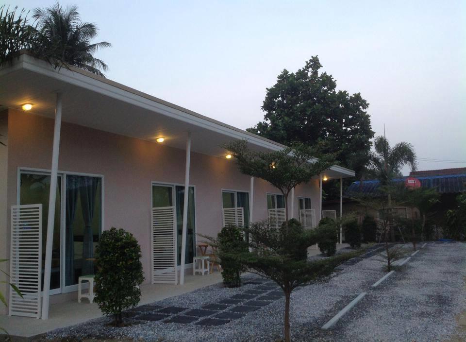 Baan Chan Suan Nong Nam Daeng Buitenkant foto